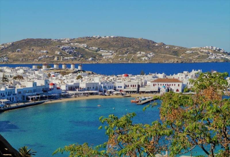 Atenas y Mykonos